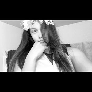 Meet your Posher, Kayla