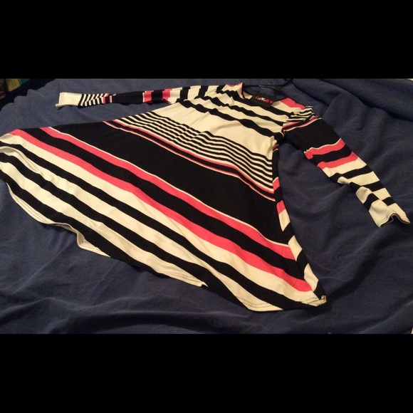 SOLD!!! NWT Swing Dress by CATWALK XL. SOLD!!! - Picture 2 of 3