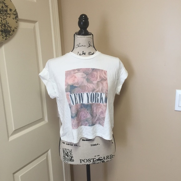 BRANDYMELVILLE- Graphic Tee - Picture 1 of 1