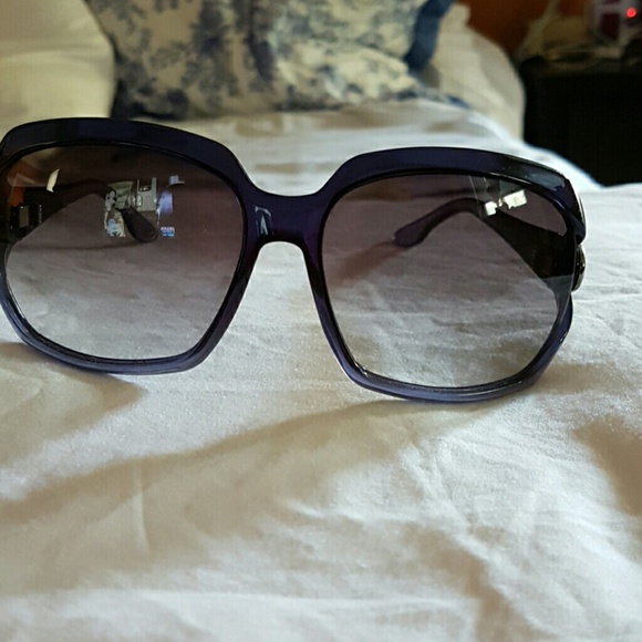 Oversize sunglasses