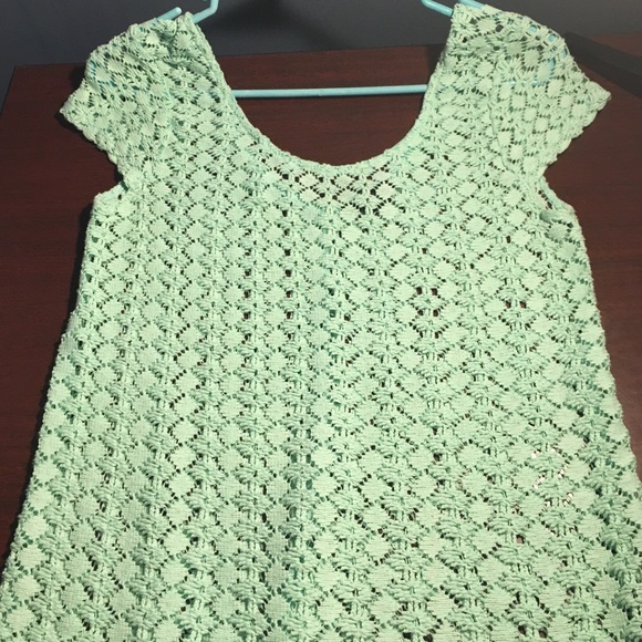 Green lace thrown on