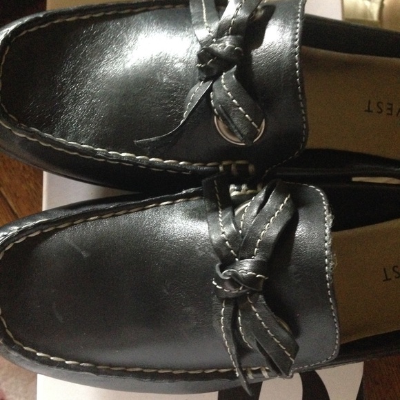 🌷 9 West Black Leather Slides NIB🌷Was $69 - Picture 3 of 5