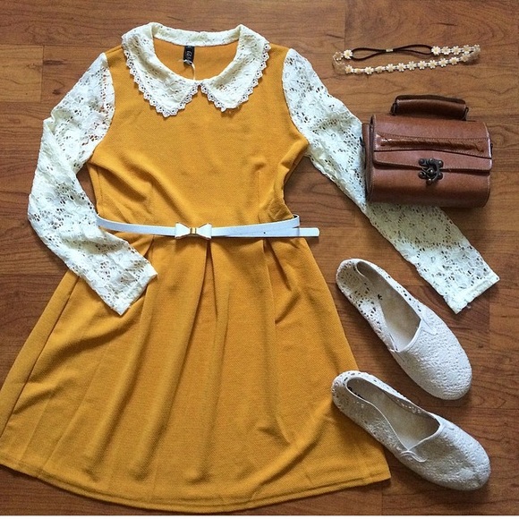 Lacy Yellow Dress 💛