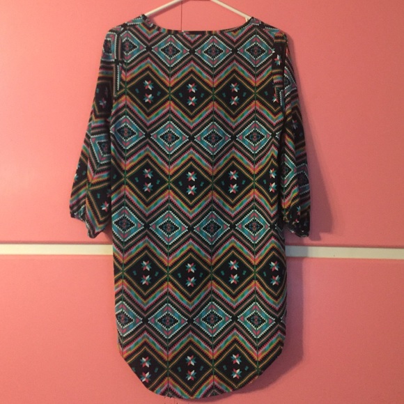 Multi-colored tunic - Picture 2 of 2