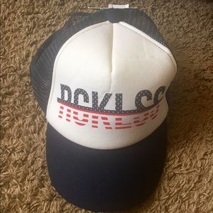 Pacsun (young&reckless) American pattern hat