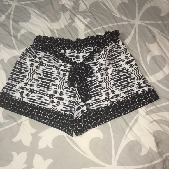 Super cute Lily White shorts worn once!