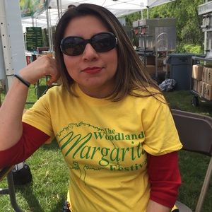 Meet your Posher, Ana