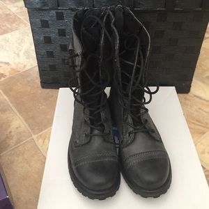 Roxy boots