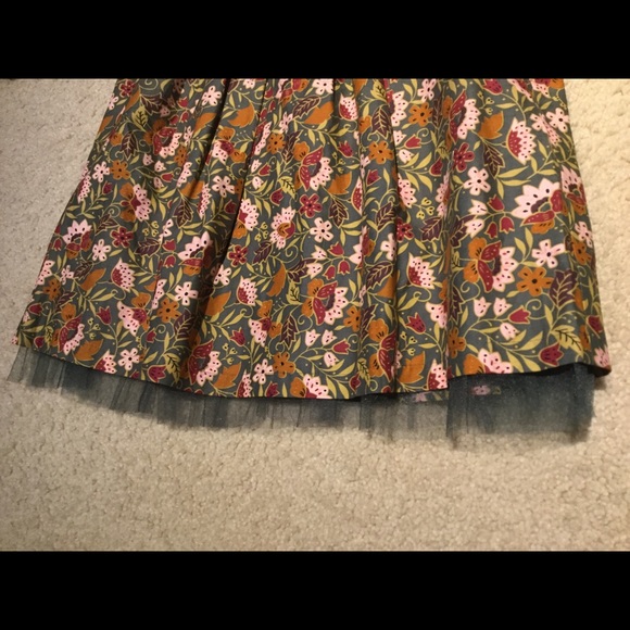Floral skirt with tulle hem. - Picture 2 of 2