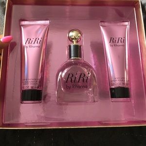 RiRi by Rihanna