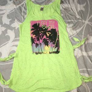 Super cute side tie swim cover up! Worn 2-3 times!