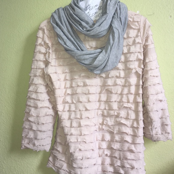 Forever 21 Peach Ruffle top with free scarf