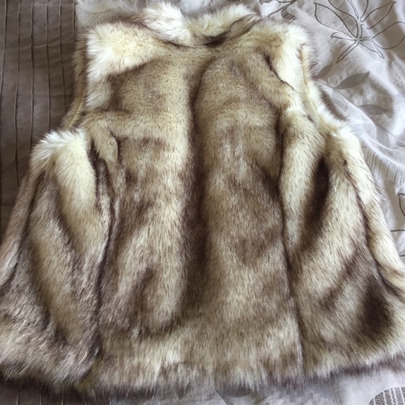 Sold on Ⓜ️BCBGeneration faux fur vest tan/combo ! - Picture 3 of 4