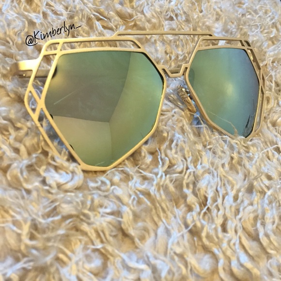Geometric Hexagon Mirrored Sunglasses - Picture 2 of 2