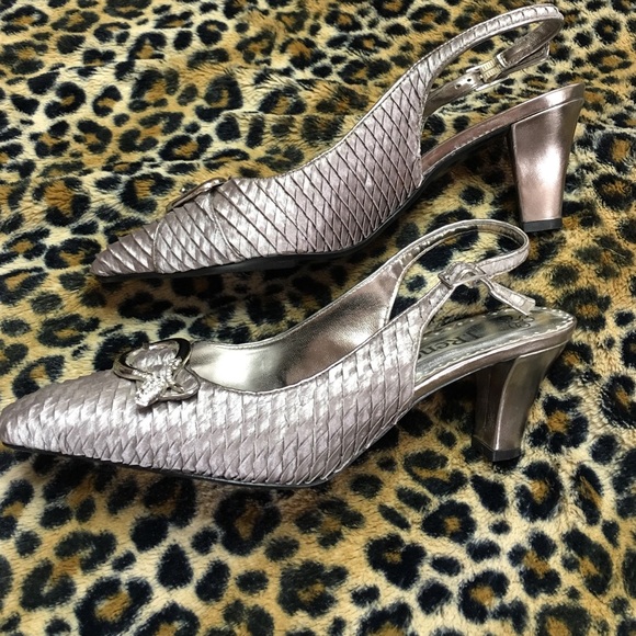 Grey silver sling backs - Picture 2 of 4