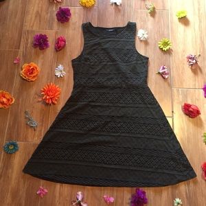 Cute Aztec olive green fit and flare apt. 9 dress