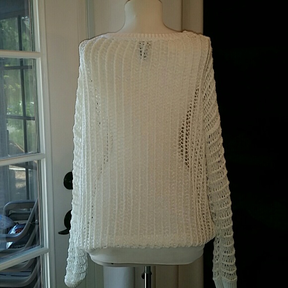 Guess Sweater - Picture 2 of 3