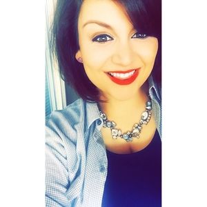 Meet your Posher, Marissa