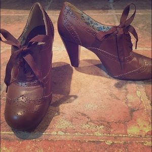 Oxford Heels