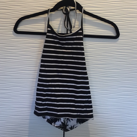 Halter crop top - Picture 3 of 4