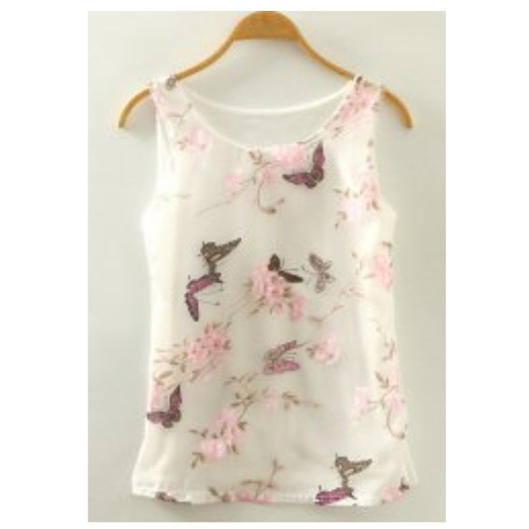 ❗️FINAL SALE❗️Sweet Butterfly Print Tank Top - Picture 2 of 4