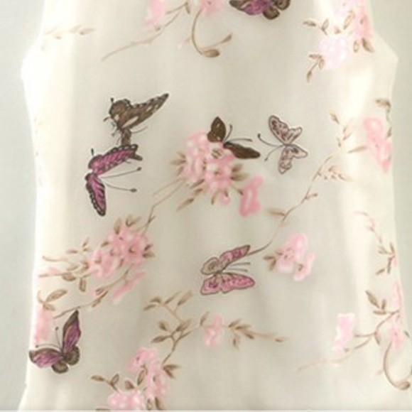 ❗️FINAL SALE❗️Sweet Butterfly Print Tank Top - Picture 4 of 4