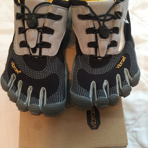 vibram toe shoes for sale