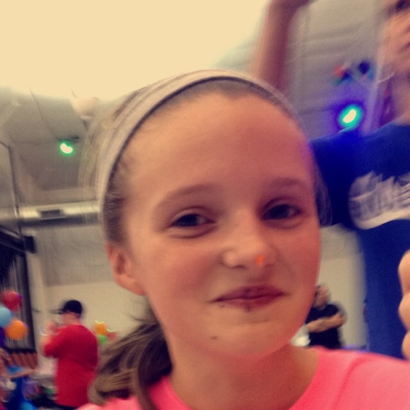 Meet your Posher, Caleigh - Picture 1 of 1