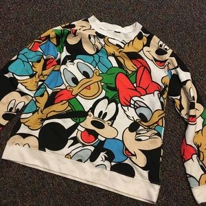 Mickey Mouse & Friends Crew Neck❤️