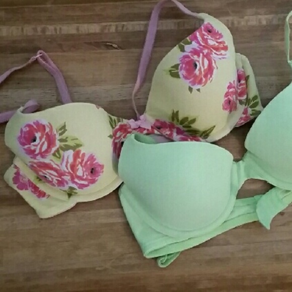 34B Victoria ' Secret Bras