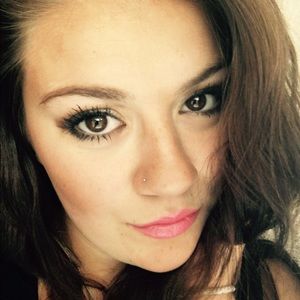 Meet your Posher, Lindsey