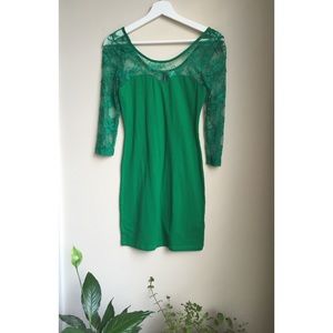 Green bodycon lace dress