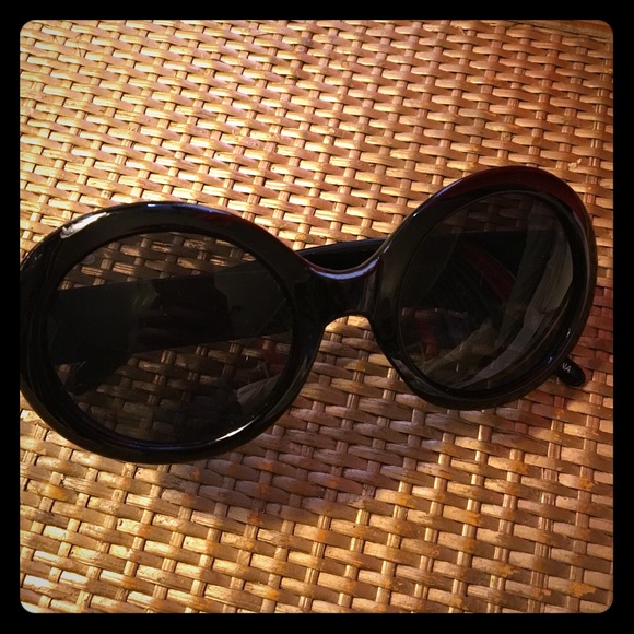 Black sunglasses