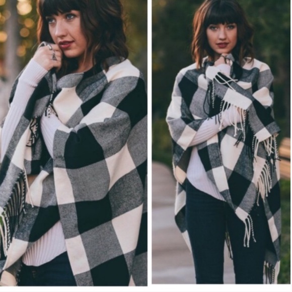•buffalo plaid poncho• 1 red and black left!! - Picture 2 of 3