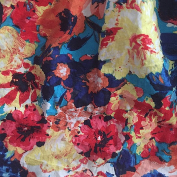 Colorful sundress - Picture 3 of 3