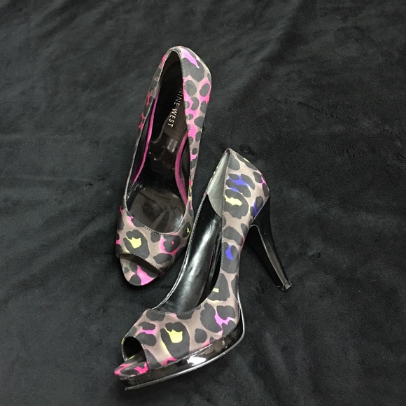 Leopard peep toe heels - Picture 1 of 4