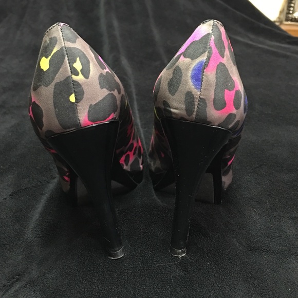 Leopard peep toe heels - Picture 3 of 4