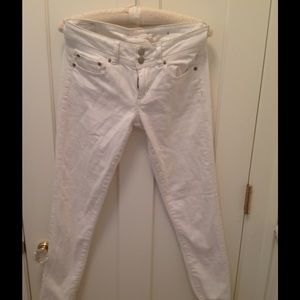 White AE skinny jeans size 4