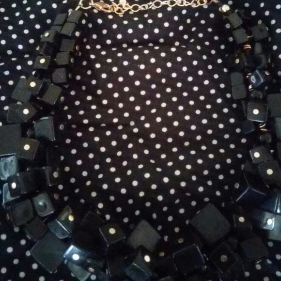 Accessorie - Picture 3 of 3