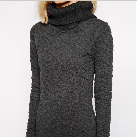 Sweater dress (Tan)