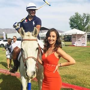 Meet your Posher, Dominique