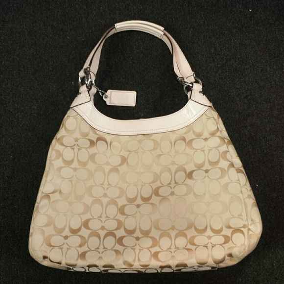 Authentic Coach Hobo bag - Picture 2 of 4