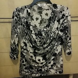 *5 FOR $25* Black and White Floral Top