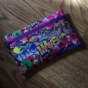 June 2016 Ipsy Bag w products