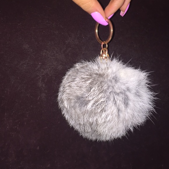 Puff ball keychain