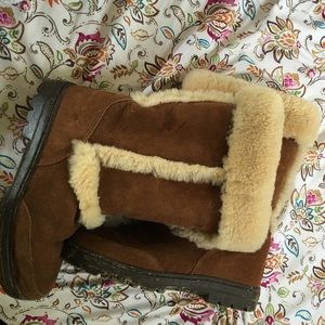Size 9 Women's Sundance II Uggs