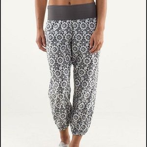 Lululemon om pants crops RARE floral print