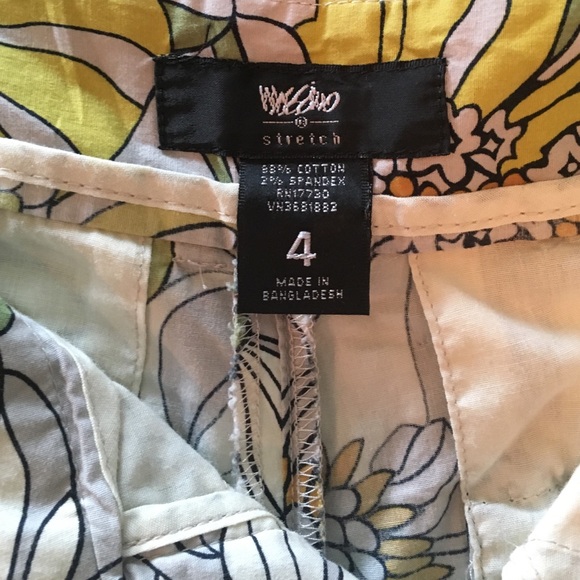 Floral Mossimo shorts. Size 4. - Picture 2 of 4