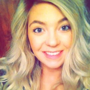 Meet your Posher, Leah