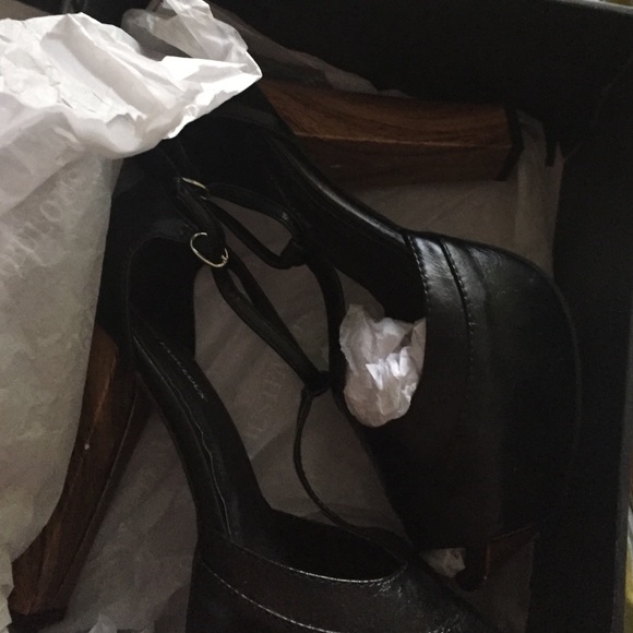JustFab Debbie - Picture 3 of 4